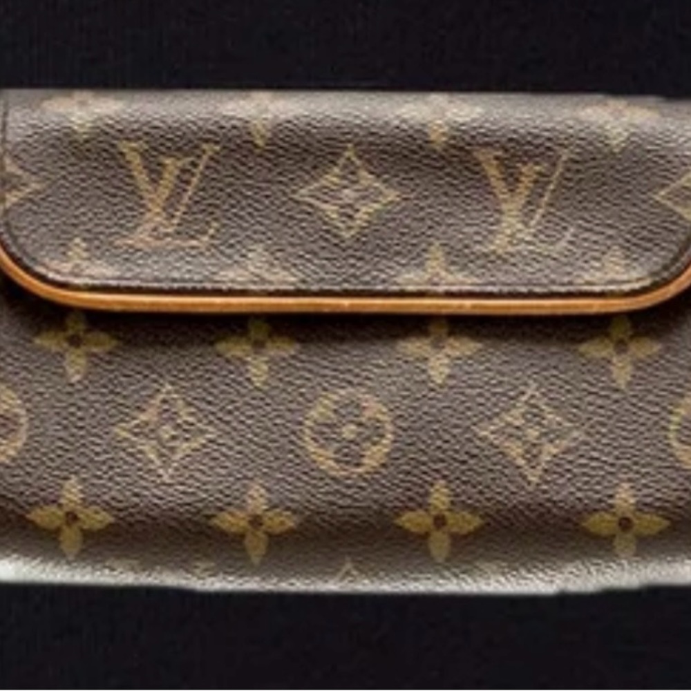 ❤️Authentic Vintage Louis Vuitton Florentine Bum Bag